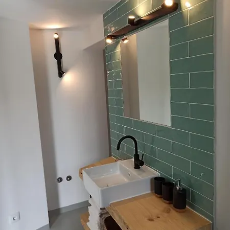 Guest house Surf & Kite - Nortada Charneca (Setubal)